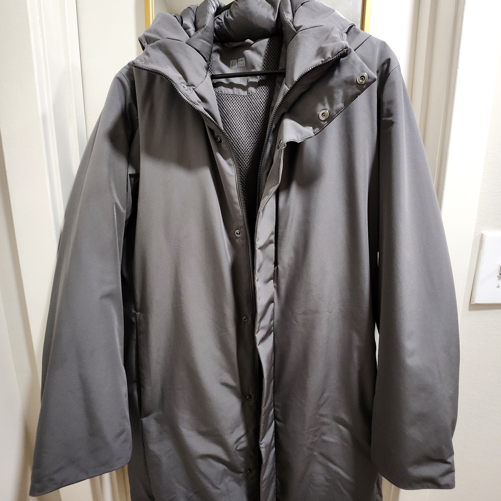 Uniqlo Men's Charcoal Puffer Coat